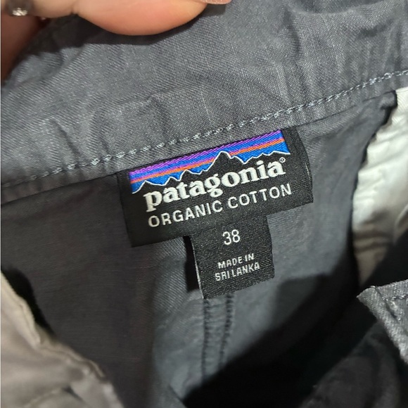 Patagonia Men's Charcoal Lightweight Shorts Size 38 - Picture 3 of 3